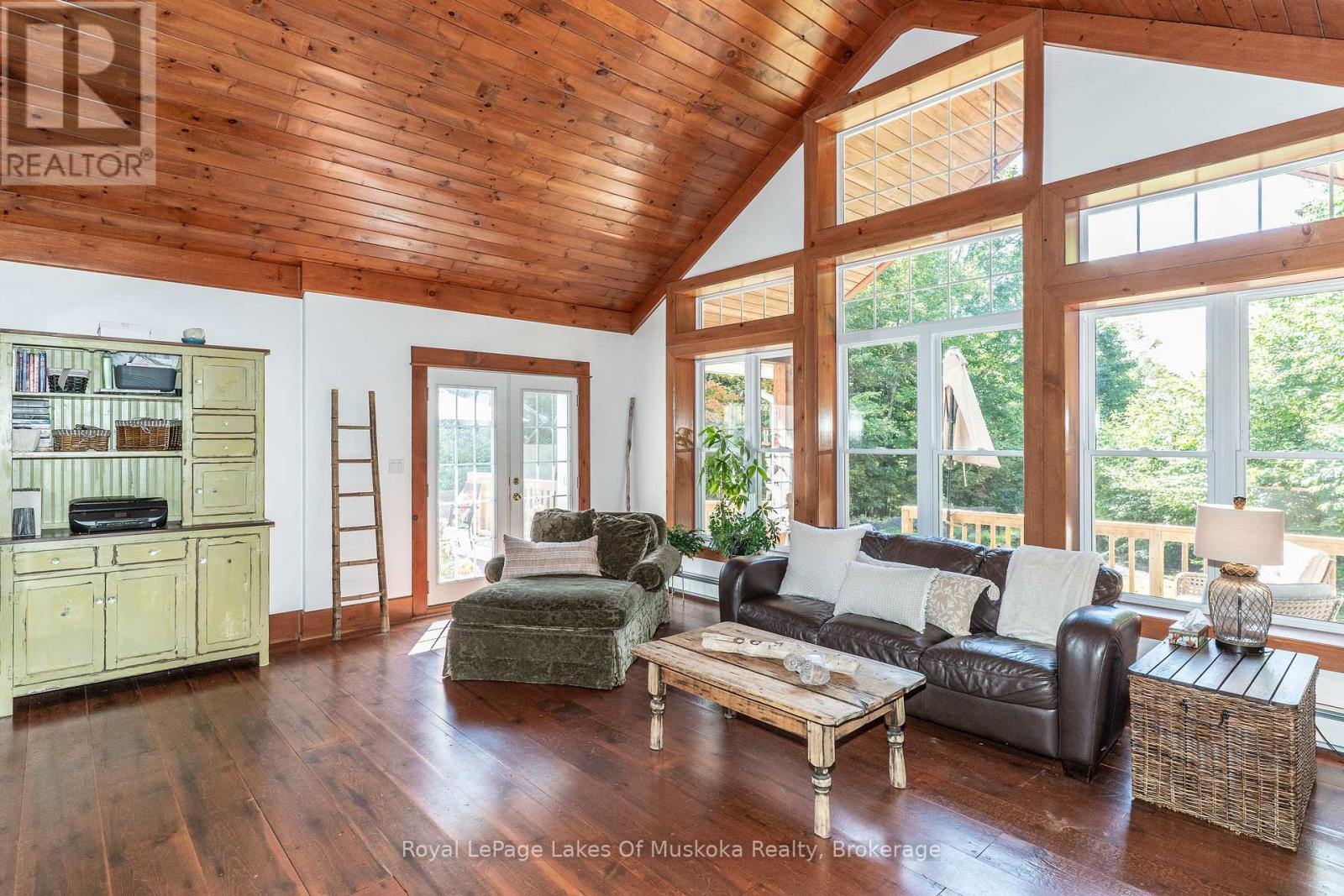 1080 Walkers Glenn Crescent, Lake Of Bays, Ontario  P1H 2J6 - Photo 17 - X12399329