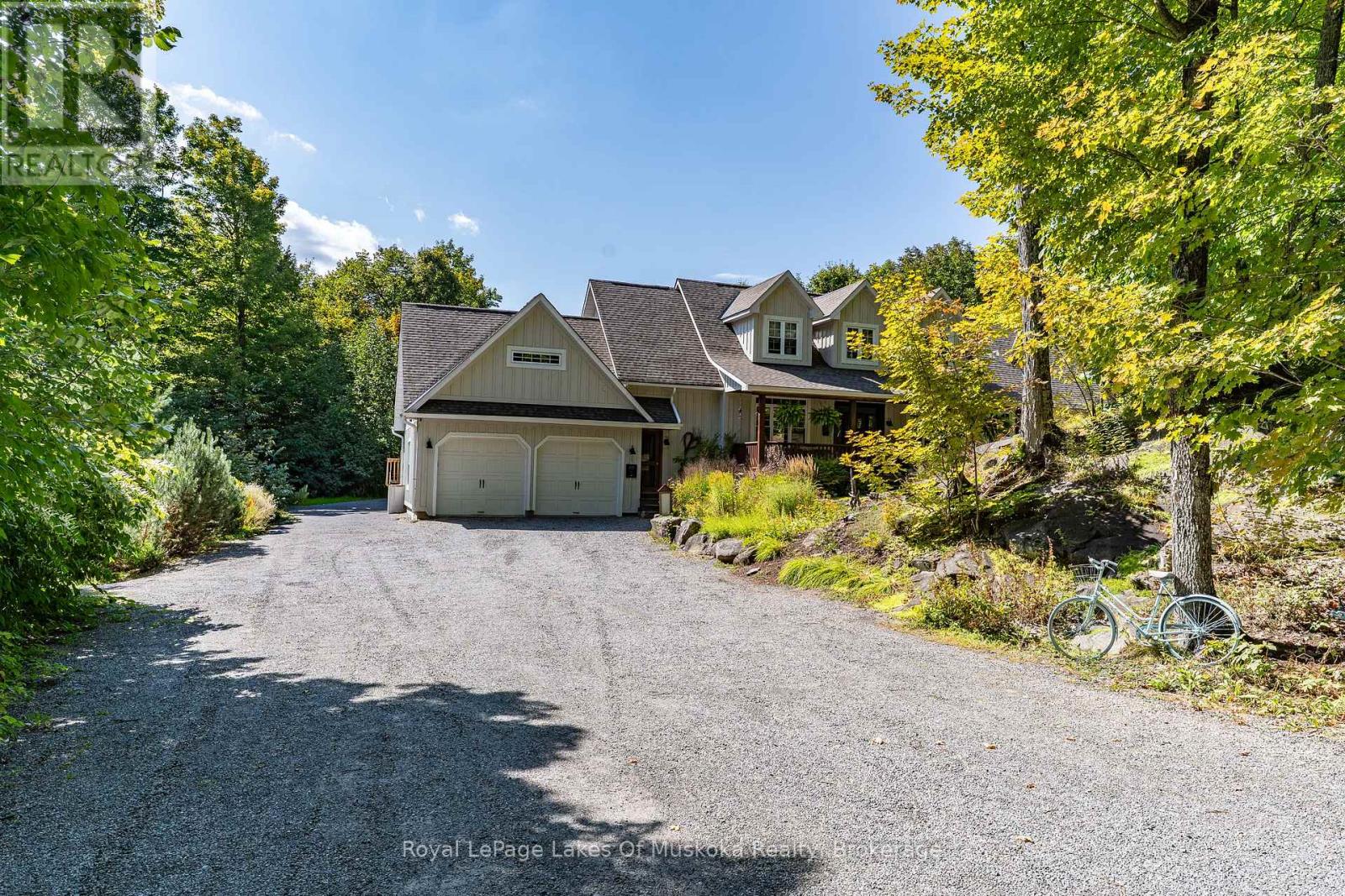 1080 Walkers Glenn Crescent, Lake Of Bays, Ontario  P1H 2J6 - Photo 2 - X12399329