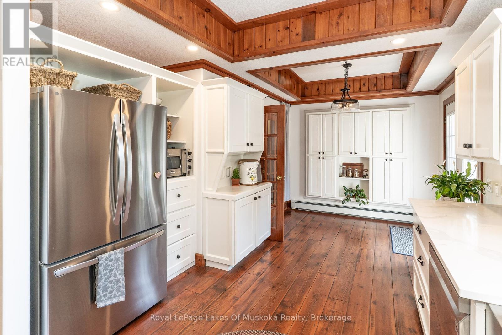 1080 Walkers Glenn Crescent, Lake Of Bays, Ontario  P1H 2J6 - Photo 25 - X12399329