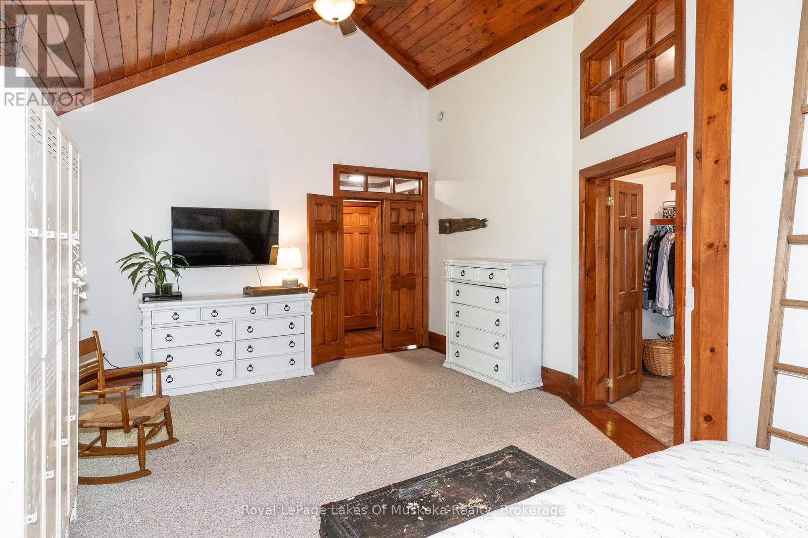 1080 Walkers Glenn Crescent, Lake Of Bays, Ontario  P1H 2J6 - Photo 34 - X12399329