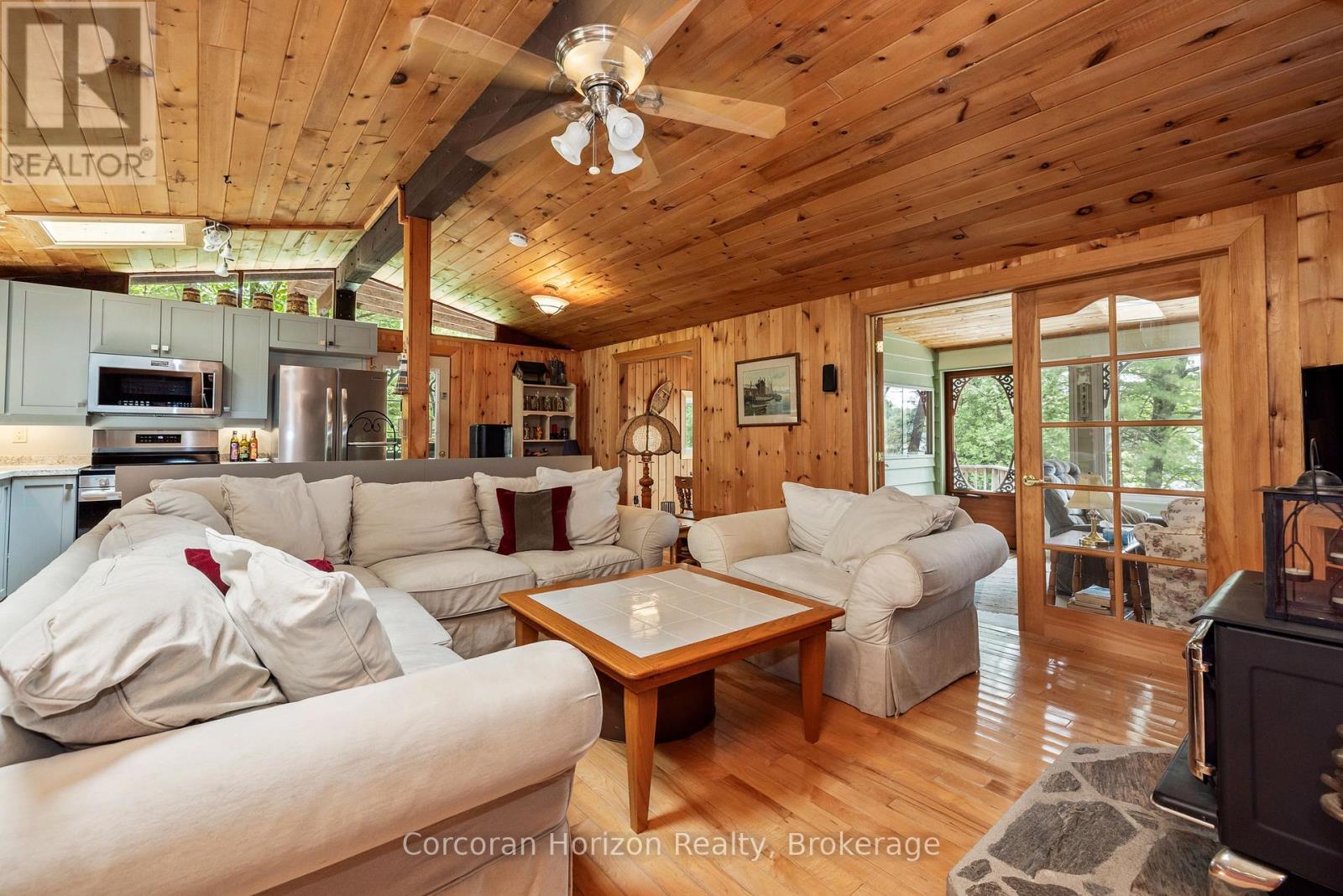 162 Winding Way, Georgian Bay, Ontario  L0K 1S0 - Photo 15 - X12399470