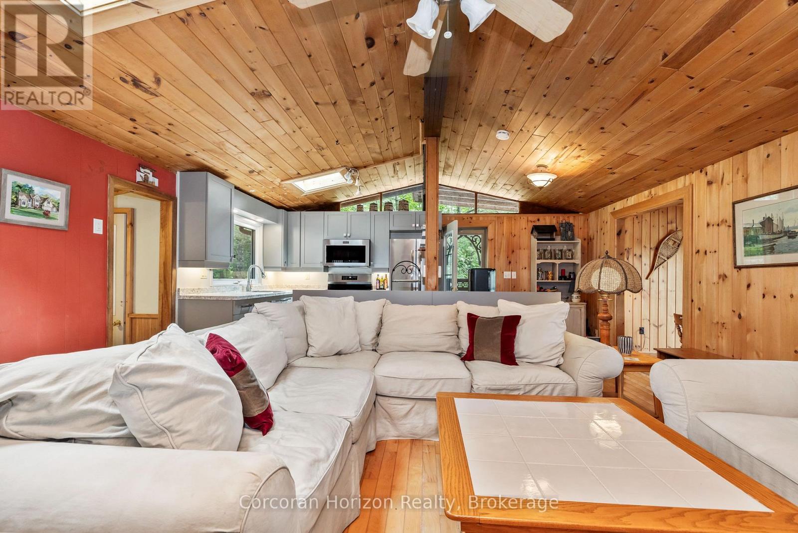 162 Winding Way, Georgian Bay, Ontario  L0K 1S0 - Photo 21 - X12399470