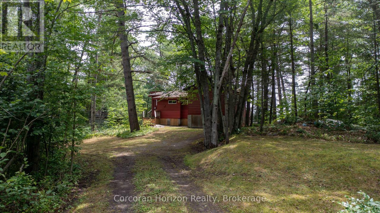 162 Winding Way, Georgian Bay, Ontario  L0K 1S0 - Photo 9 - X12399470