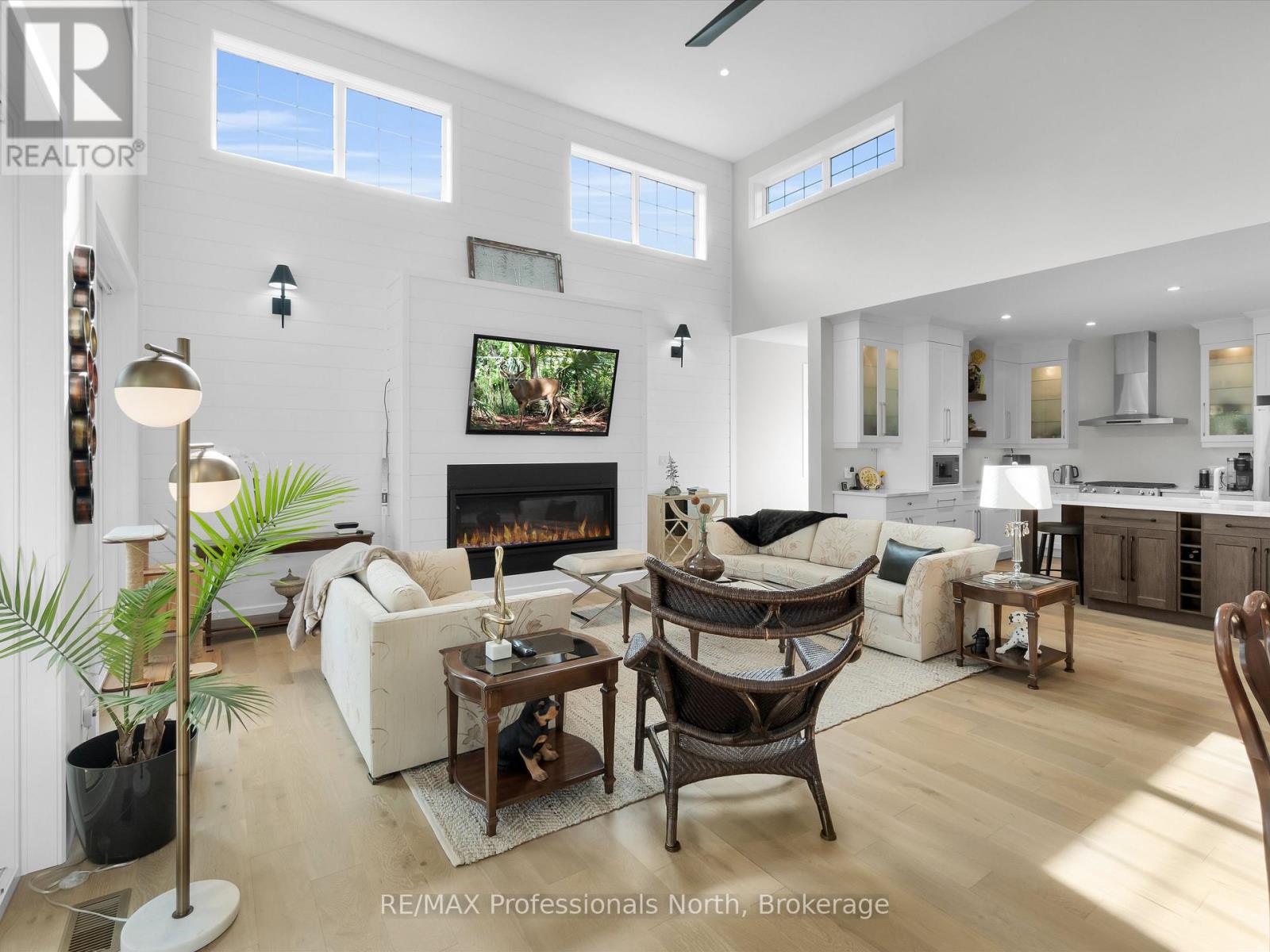 211 Holditch Street, Bracebridge, Ontario  P1L 1E9 - Photo 13 - X12399716