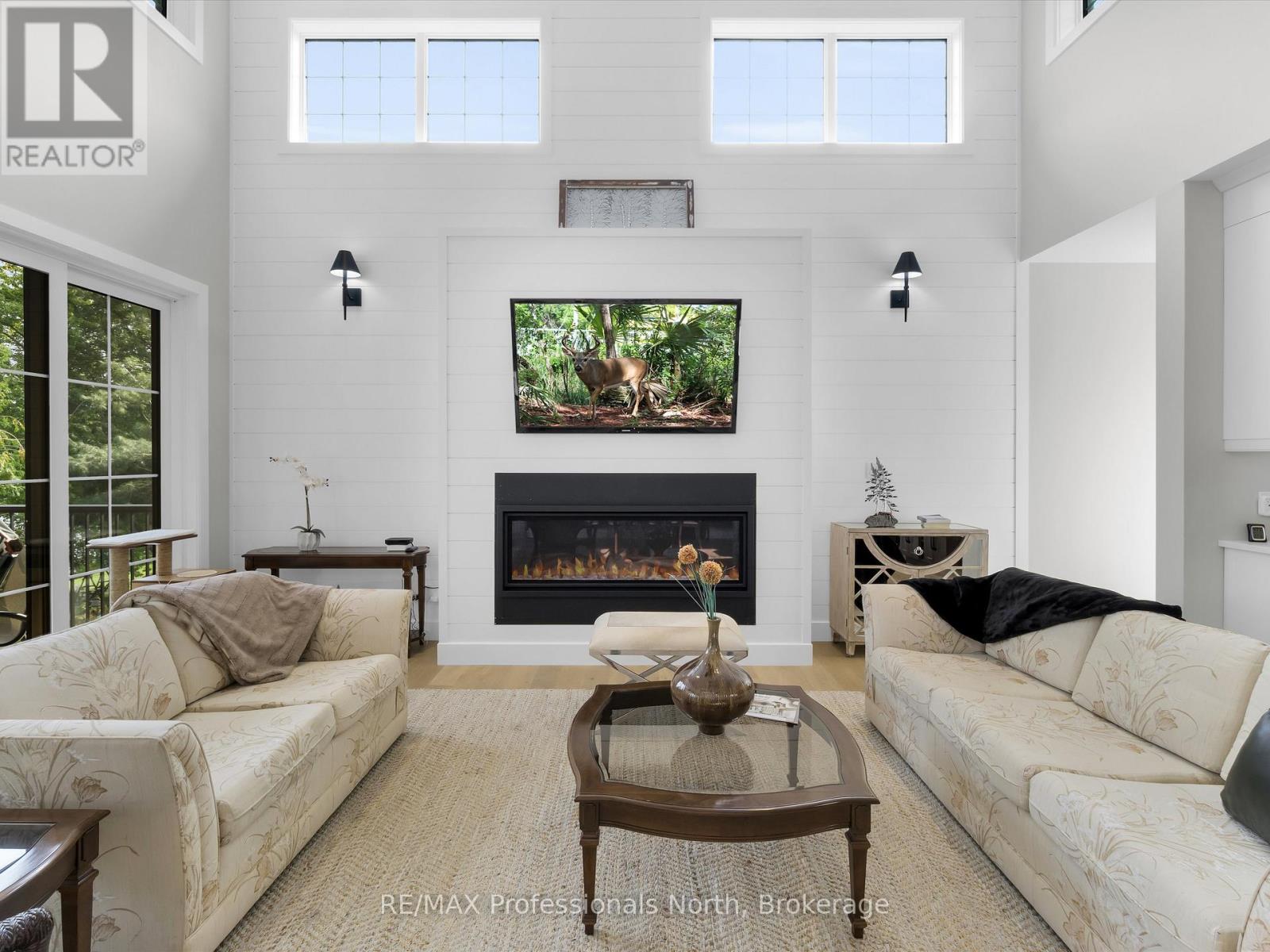 211 Holditch Street, Bracebridge, Ontario  P1L 1E9 - Photo 14 - X12399716