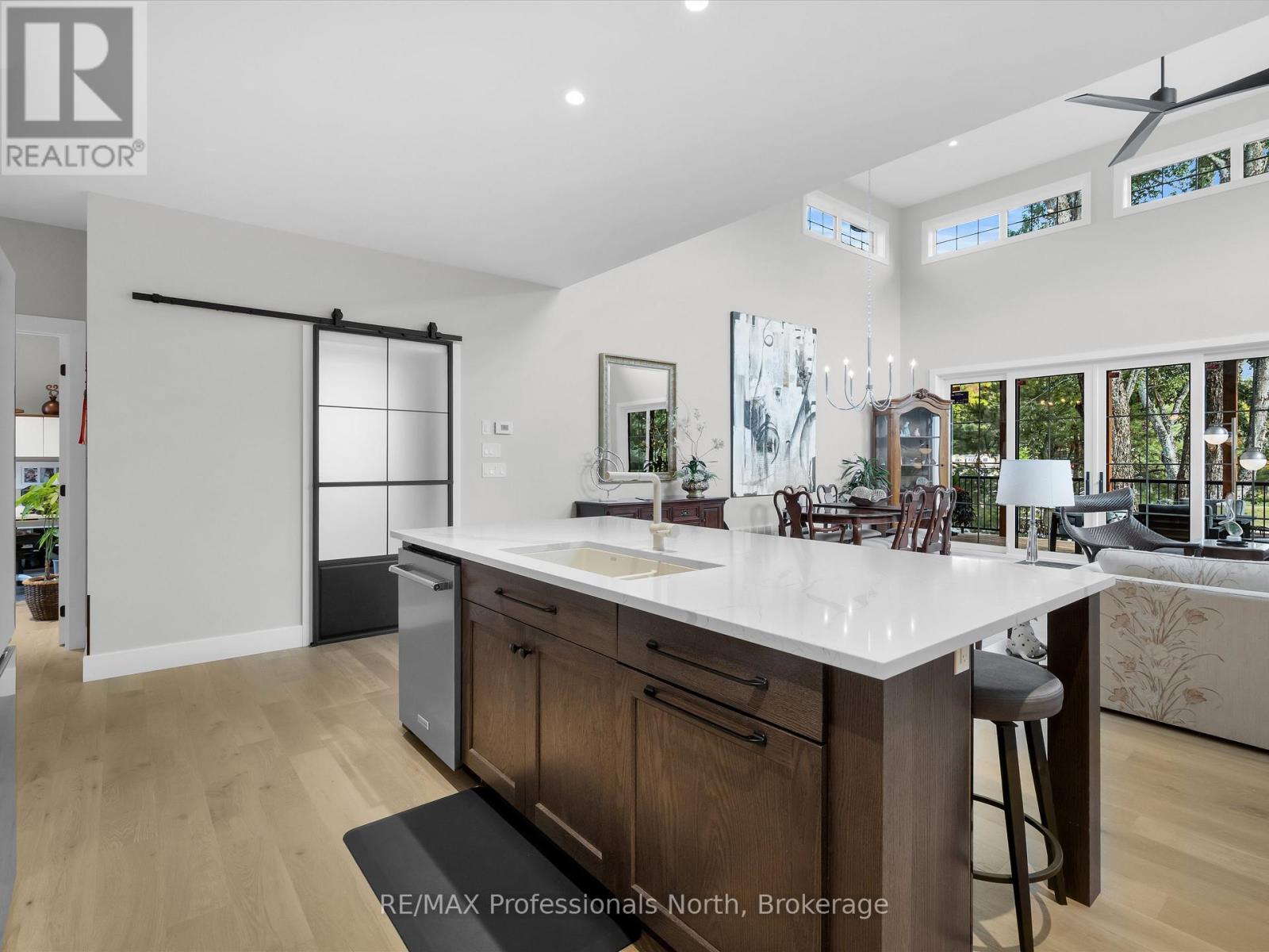 211 Holditch Street, Bracebridge, Ontario  P1L 1E9 - Photo 15 - X12399716