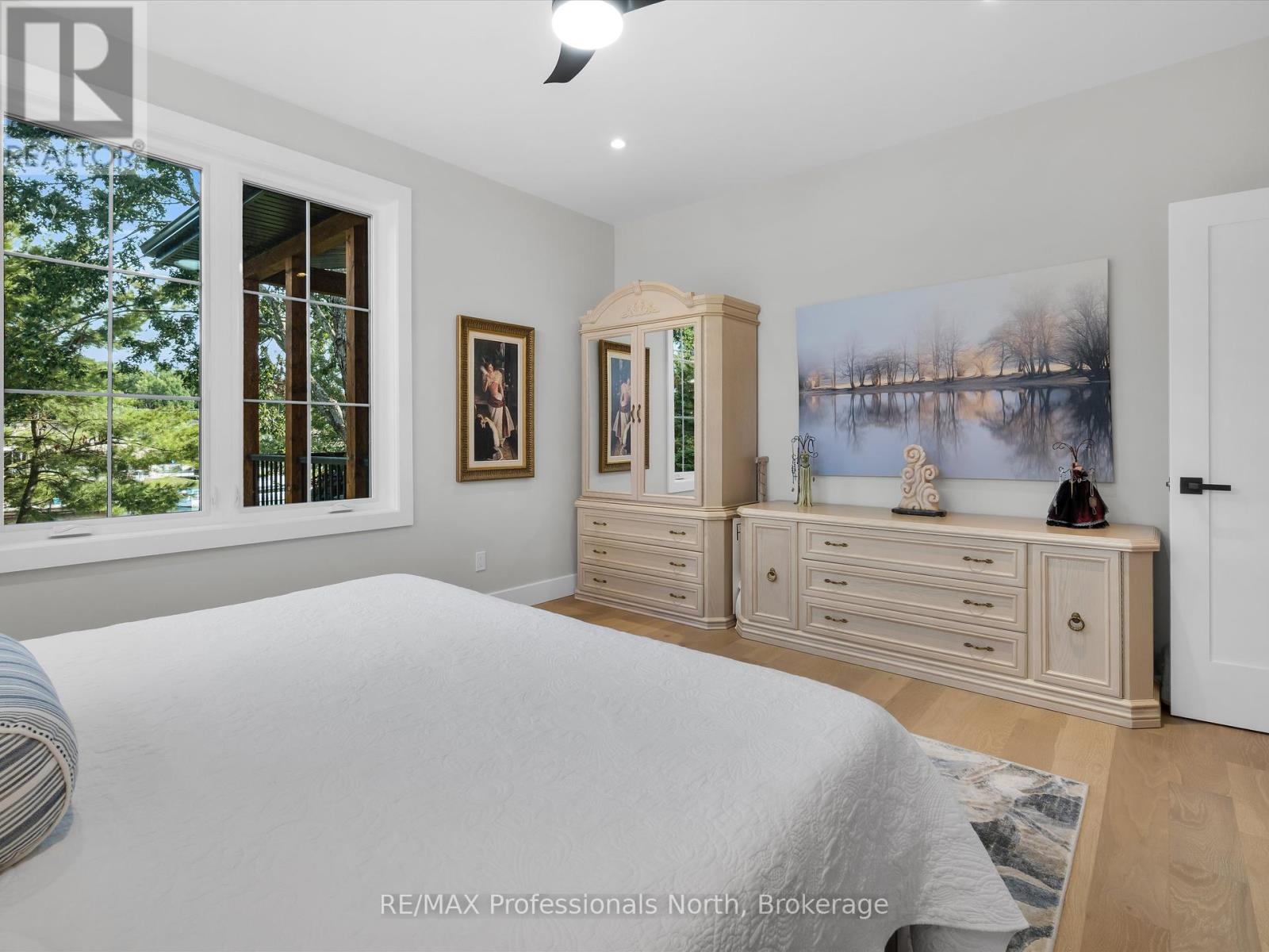 211 Holditch Street, Bracebridge, Ontario  P1L 1E9 - Photo 25 - X12399716