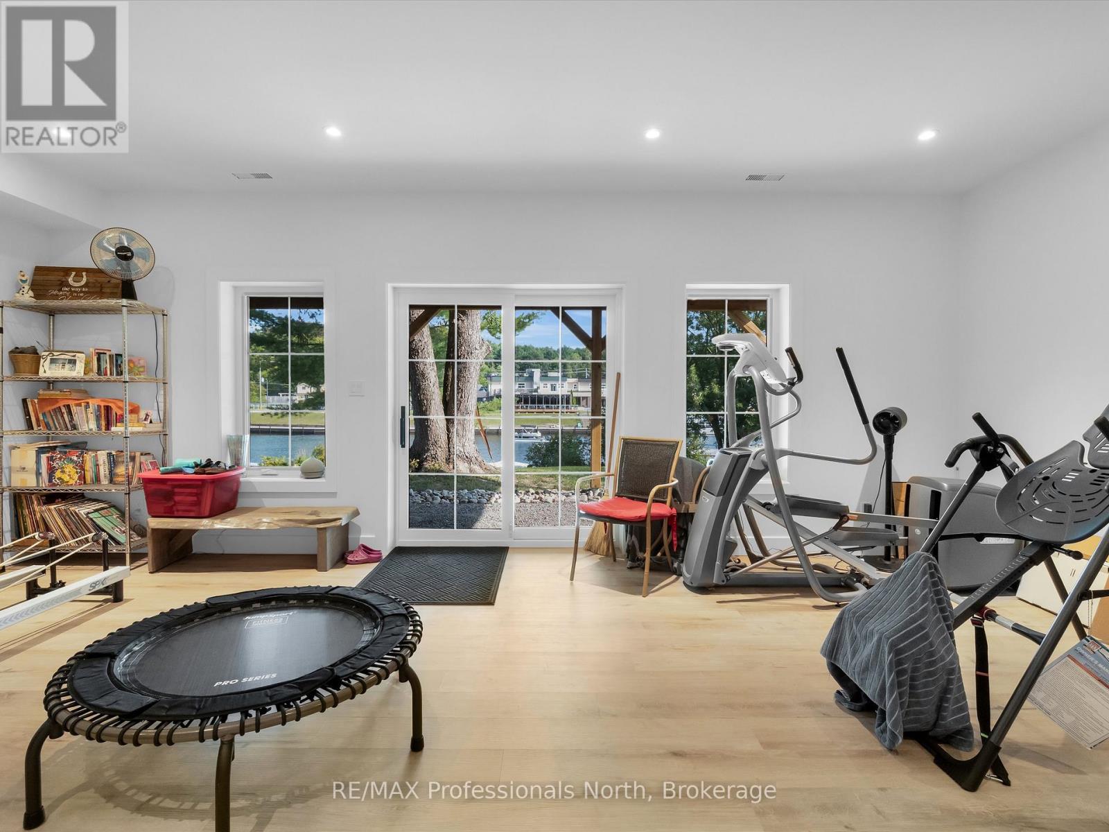 211 Holditch Street, Bracebridge, Ontario  P1L 1E9 - Photo 35 - X12399716