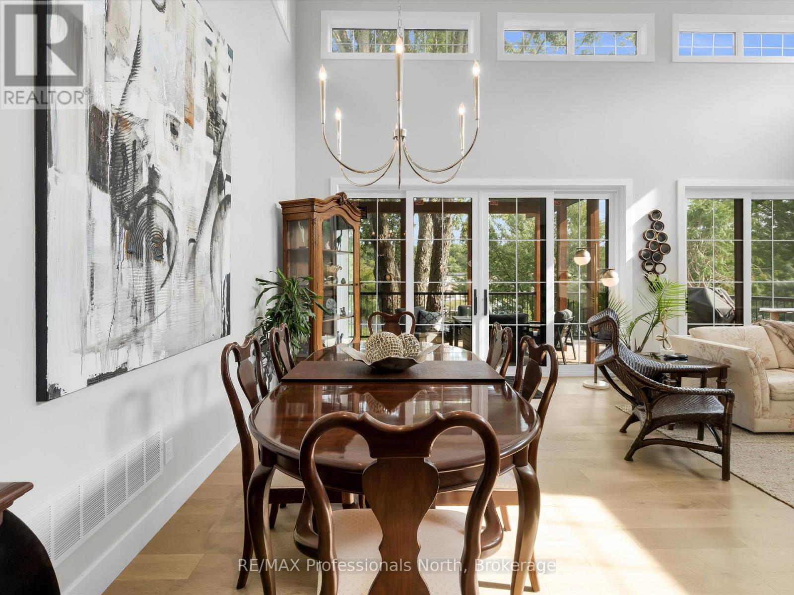 211 Holditch Street, Bracebridge, Ontario  P1L 1E9 - Photo 7 - X12399716