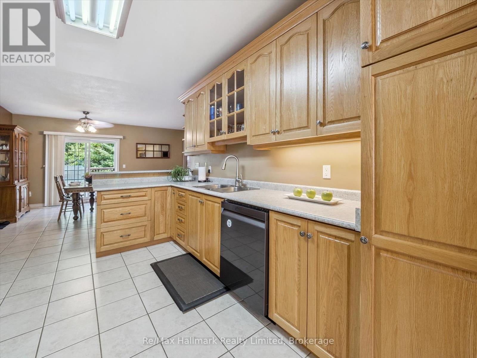 69 Woodchester Avenue, Bracebridge, Ontario  P1L 1H9 - Photo 11 - X12400015