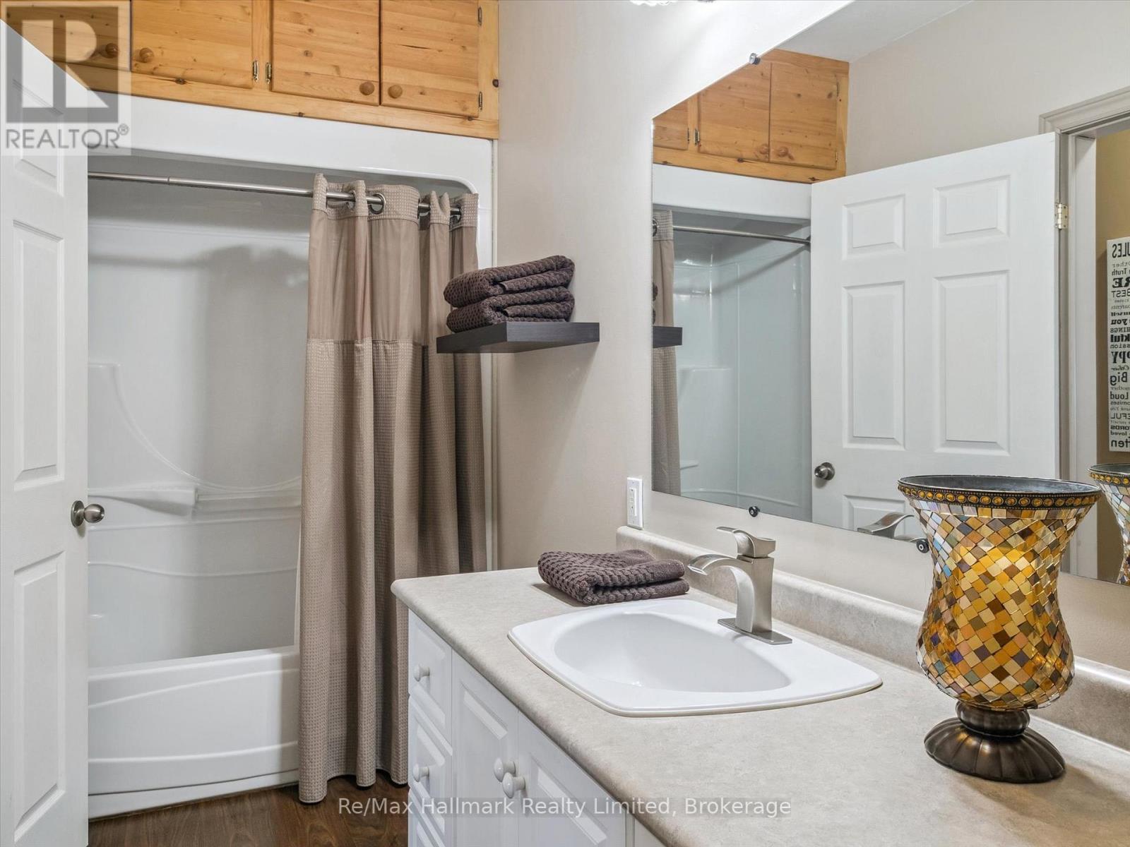 69 Woodchester Avenue, Bracebridge, Ontario  P1L 1H9 - Photo 29 - X12400015