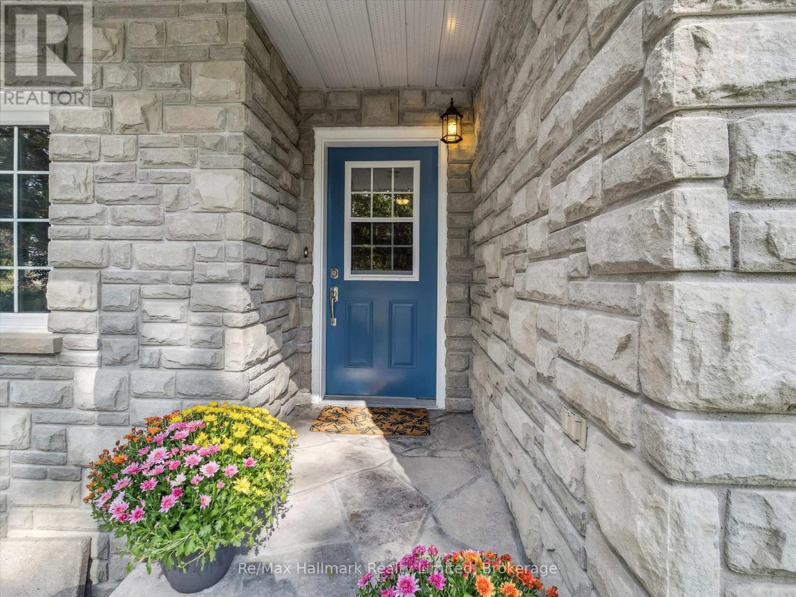 69 Woodchester Avenue, Bracebridge, Ontario  P1L 1H9 - Photo 5 - X12400015