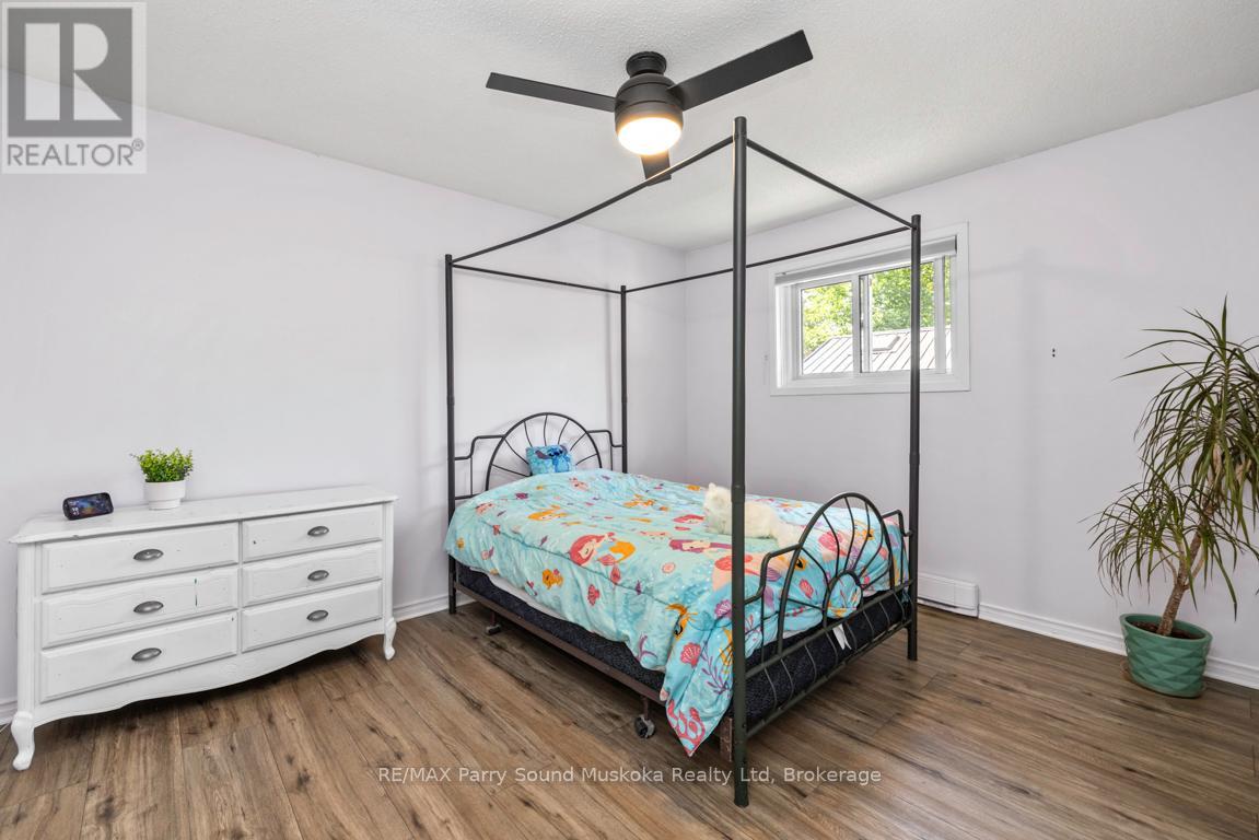 28 Forest Street, Parry Sound, Ontario  P2A 2P9 - Photo 28 - X12400555