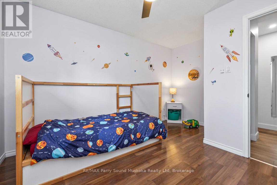 28 Forest Street, Parry Sound, Ontario  P2A 2P9 - Photo 29 - X12400555