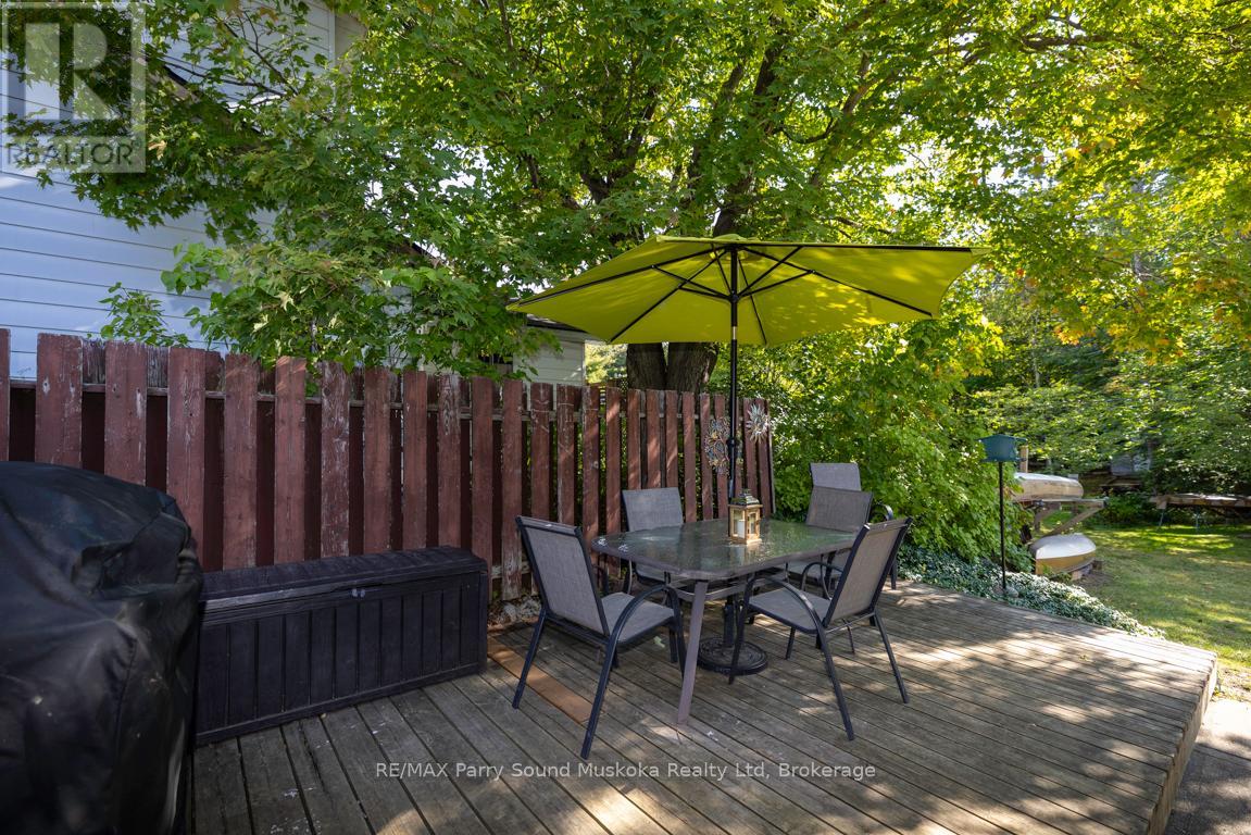 28 Forest Street, Parry Sound, Ontario  P2A 2P9 - Photo 39 - X12400555