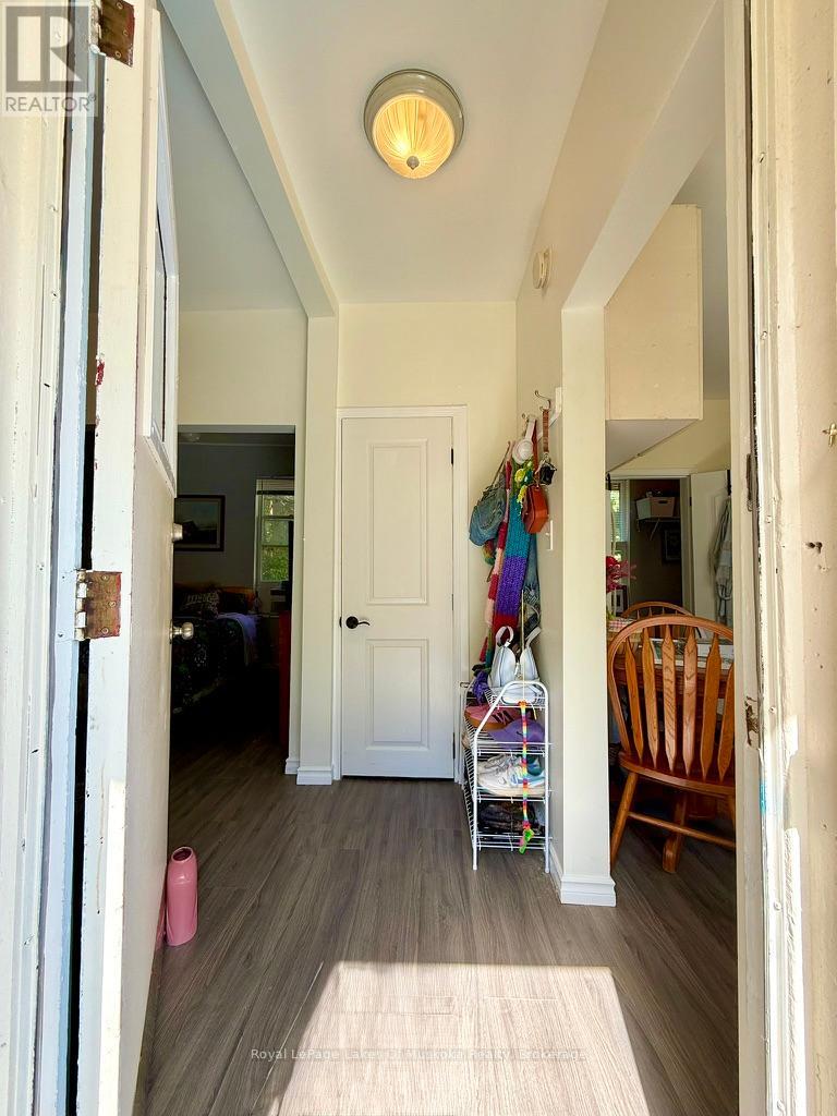 4 Duncan Street E, Huntsville, Ontario  P1H 1W4 - Photo 2 - X12401062