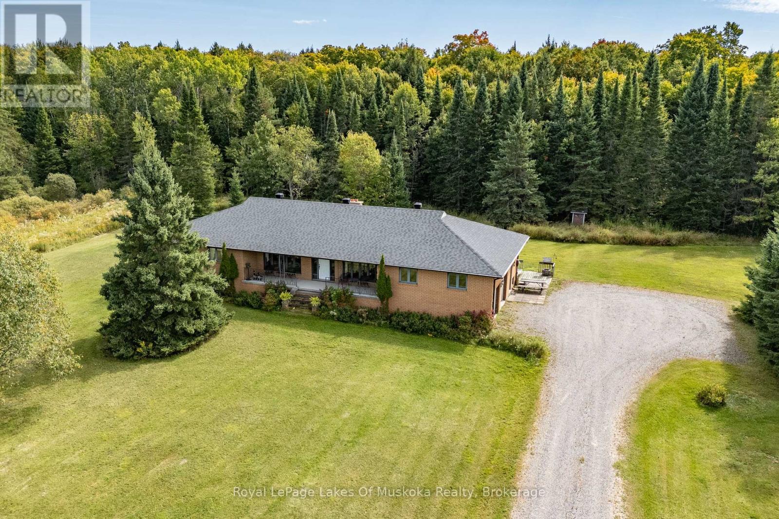 1419 Beatrice Townline Road, Muskoka Lakes, Ontario  P1L 1X4 - Photo 1 - X12401864