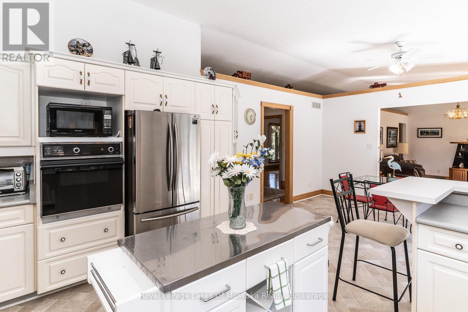 1419 Beatrice Townline Road, Muskoka Lakes, Ontario  P1L 1X4 - Photo 7 - X12401864