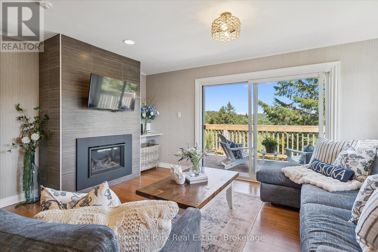 31-303 - 1235 Deerhurst Drive, Huntsville, Ontario  P1H 2E8 - Photo 1 - X12402285