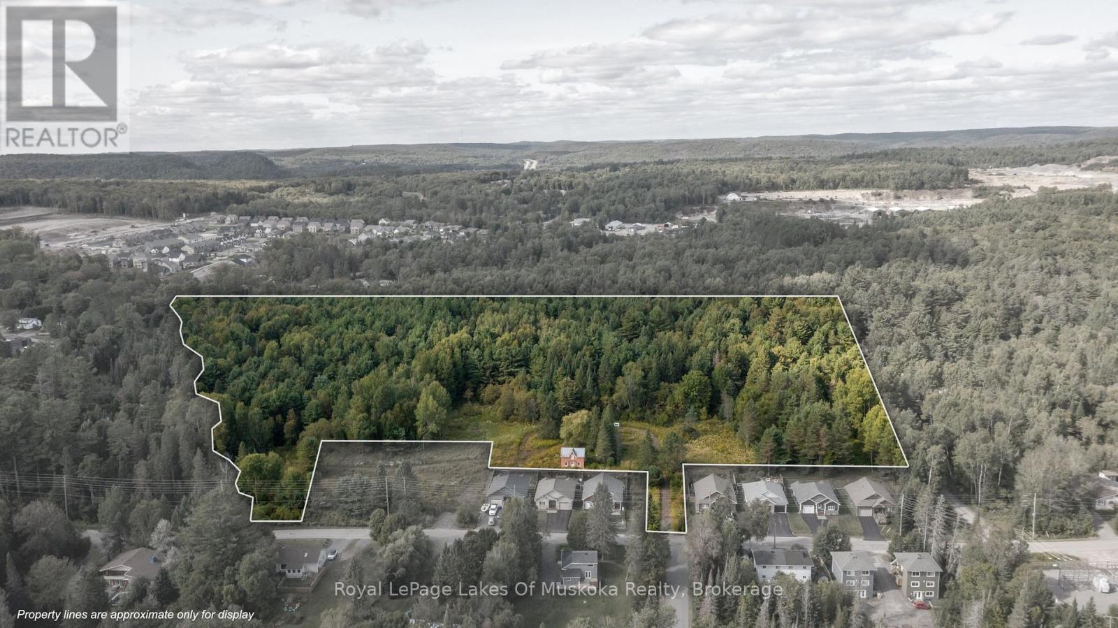 100 Chaffey Township Road, Huntsville, Ontario  P1H 1C8 - Photo 2 - X12403748