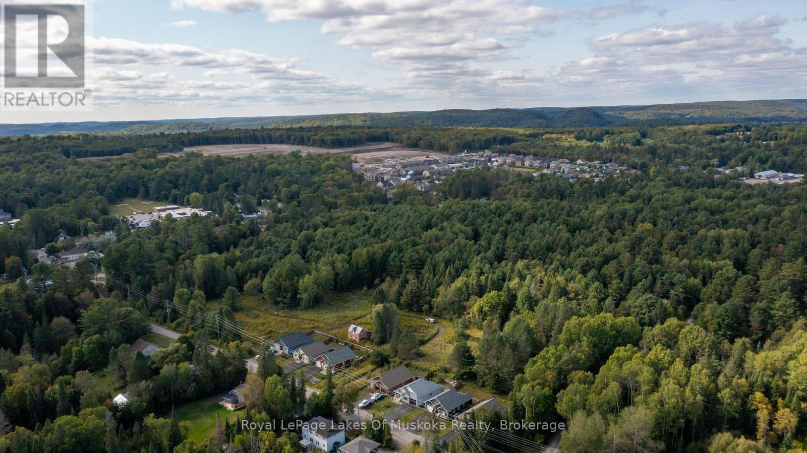 100 Chaffey Township Road, Huntsville, Ontario  P1H 1C8 - Photo 6 - X12403748