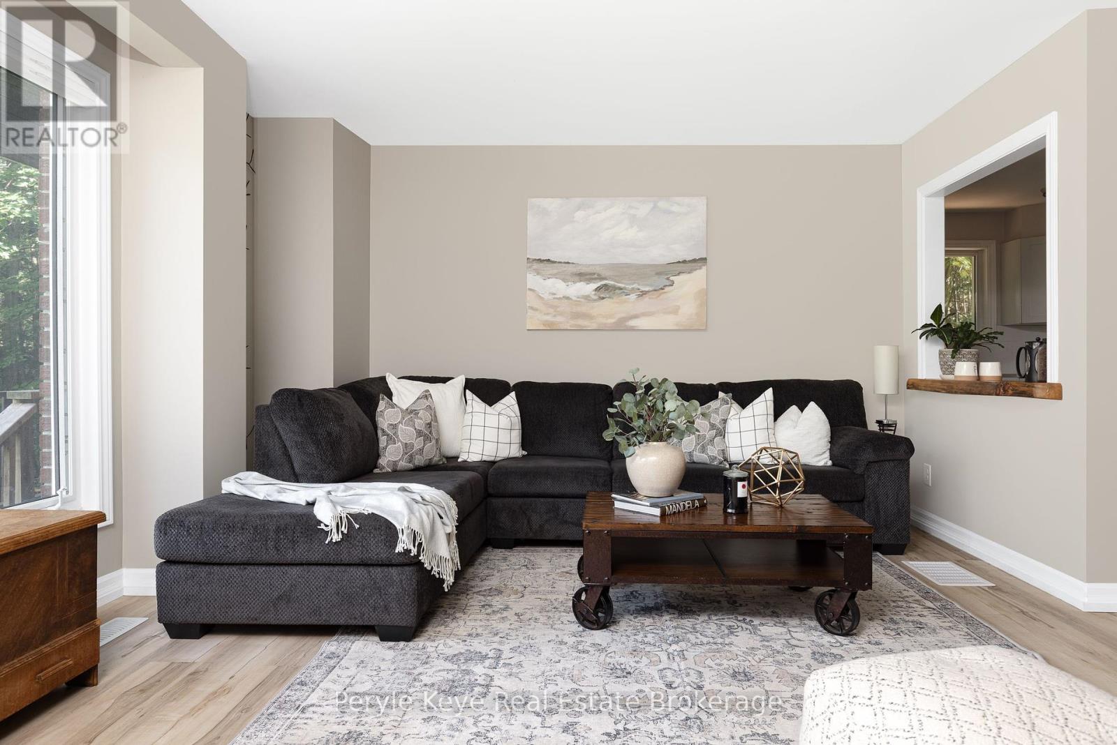 820 Manitoba Street, Bracebridge, Ontario  P1L 1W9 - Photo 15 - X12408357