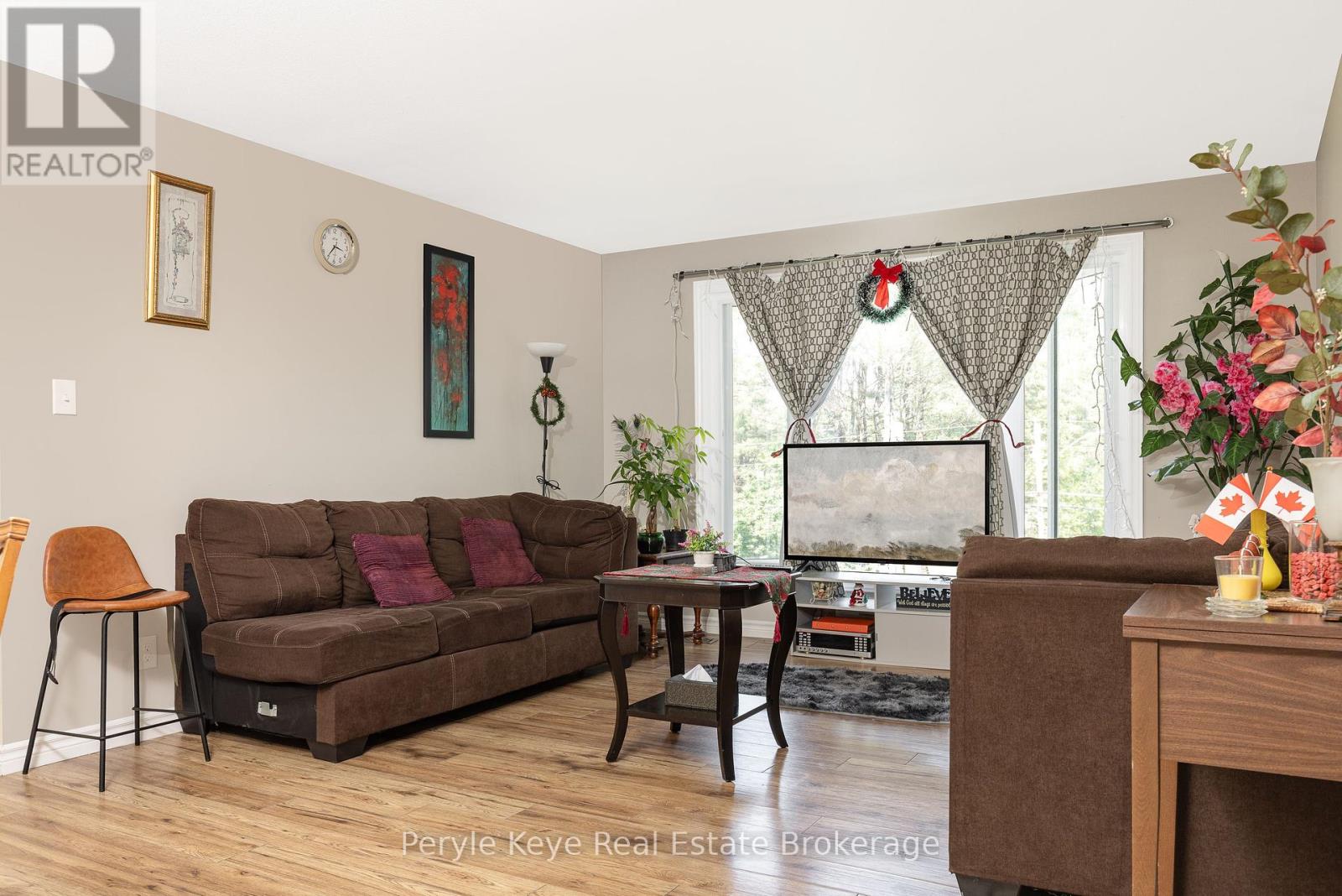 820 Manitoba Street, Bracebridge, Ontario  P1L 1W9 - Photo 33 - X12408357