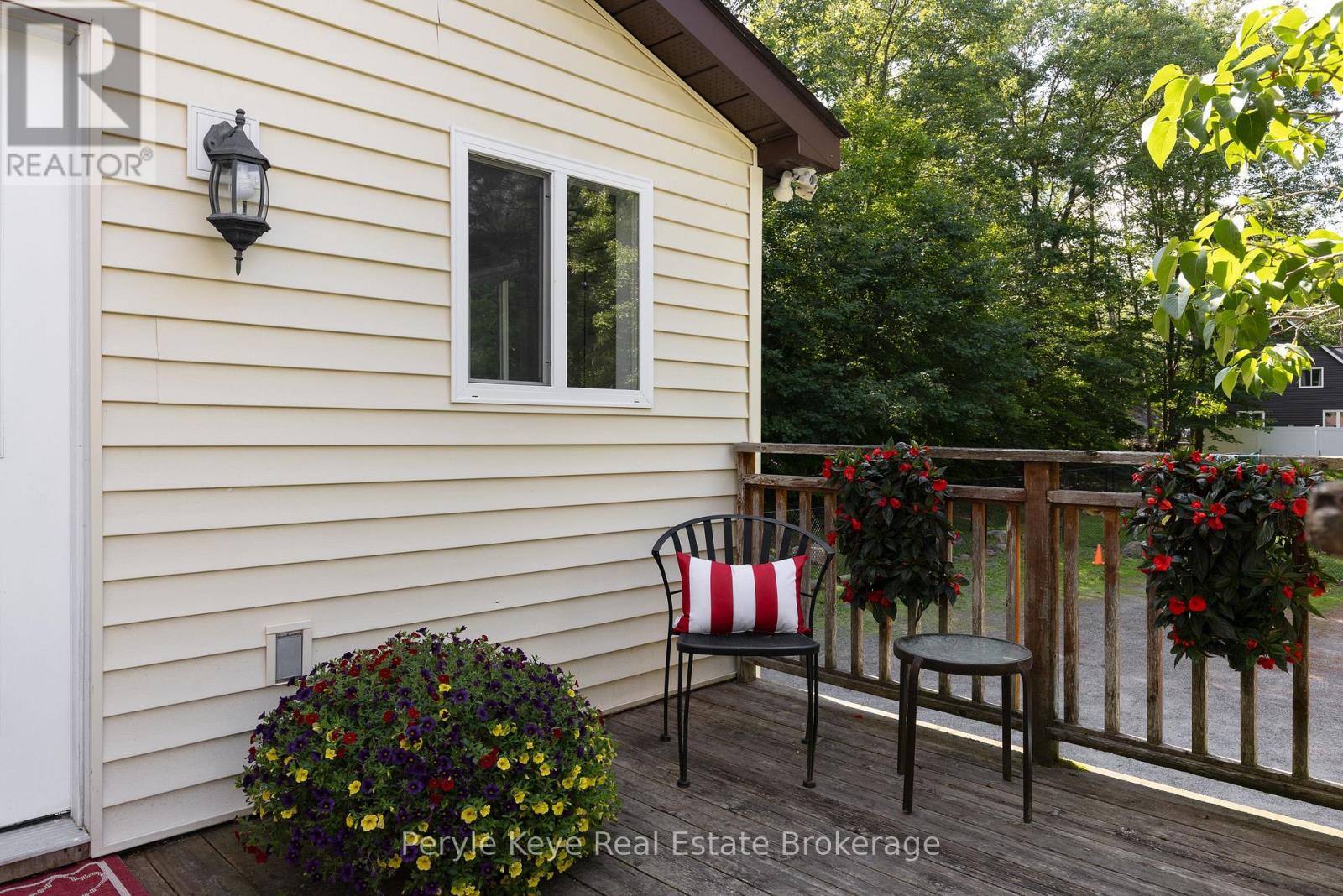 820 Manitoba Street, Bracebridge, Ontario  P1L 1W9 - Photo 37 - X12408357