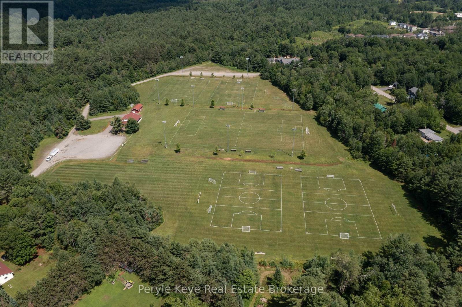 820 Manitoba Street, Bracebridge, Ontario  P1L 1W9 - Photo 46 - X12408357