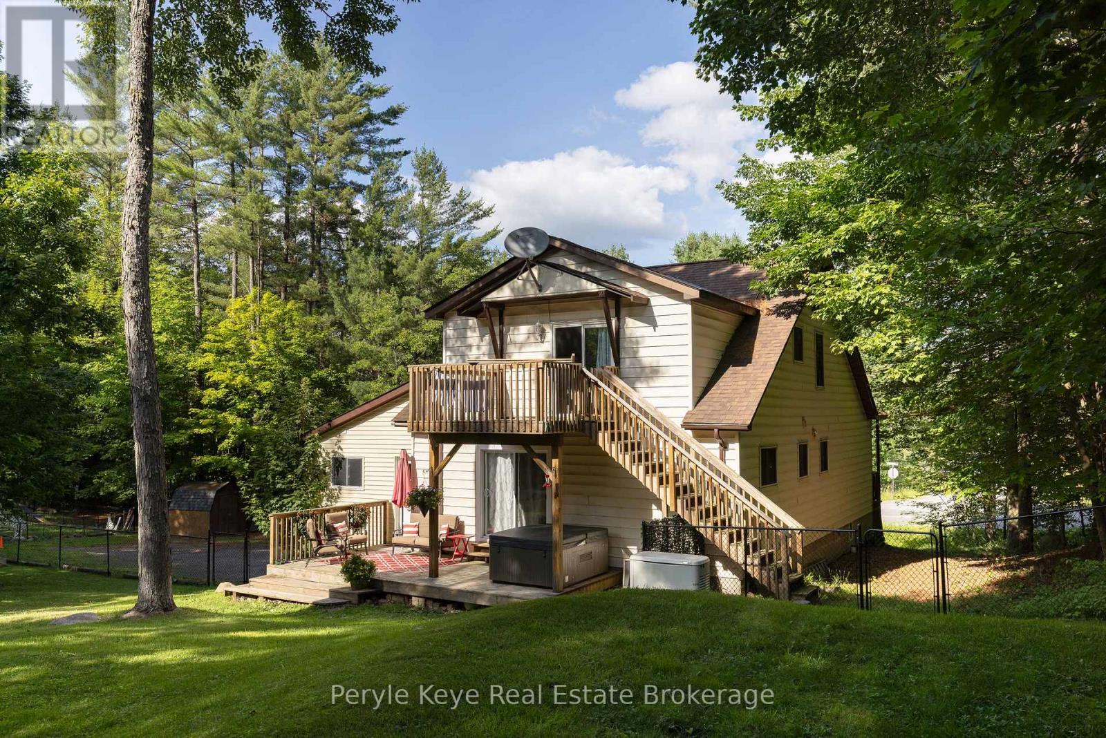 820 Manitoba Street, Bracebridge, Ontario  P1L 1W9 - Photo 8 - X12408357