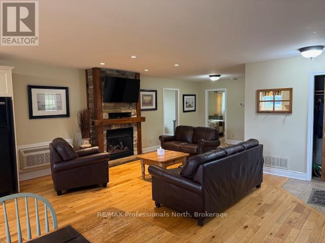 126-5 - 1052 Rat Bay Road S, Lake Of Bays, Ontario  P0A 1H0 - Photo 13 - X12409506