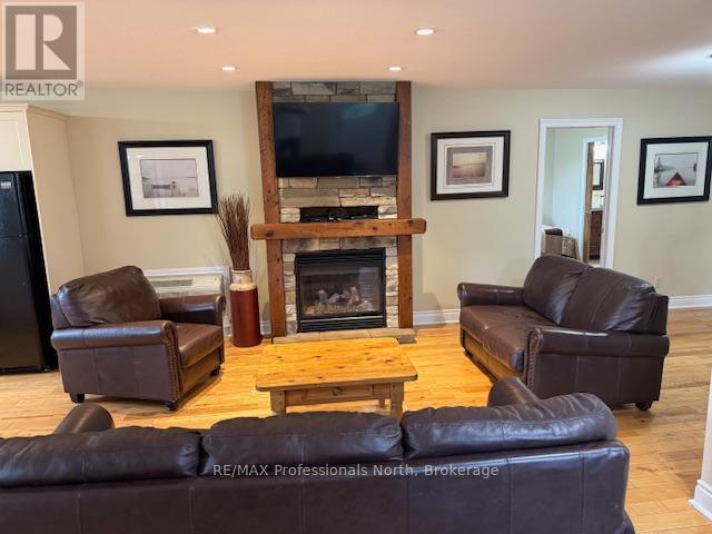 126-5 - 1052 Rat Bay Road S, Lake Of Bays, Ontario  P0A 1H0 - Photo 4 - X12409506