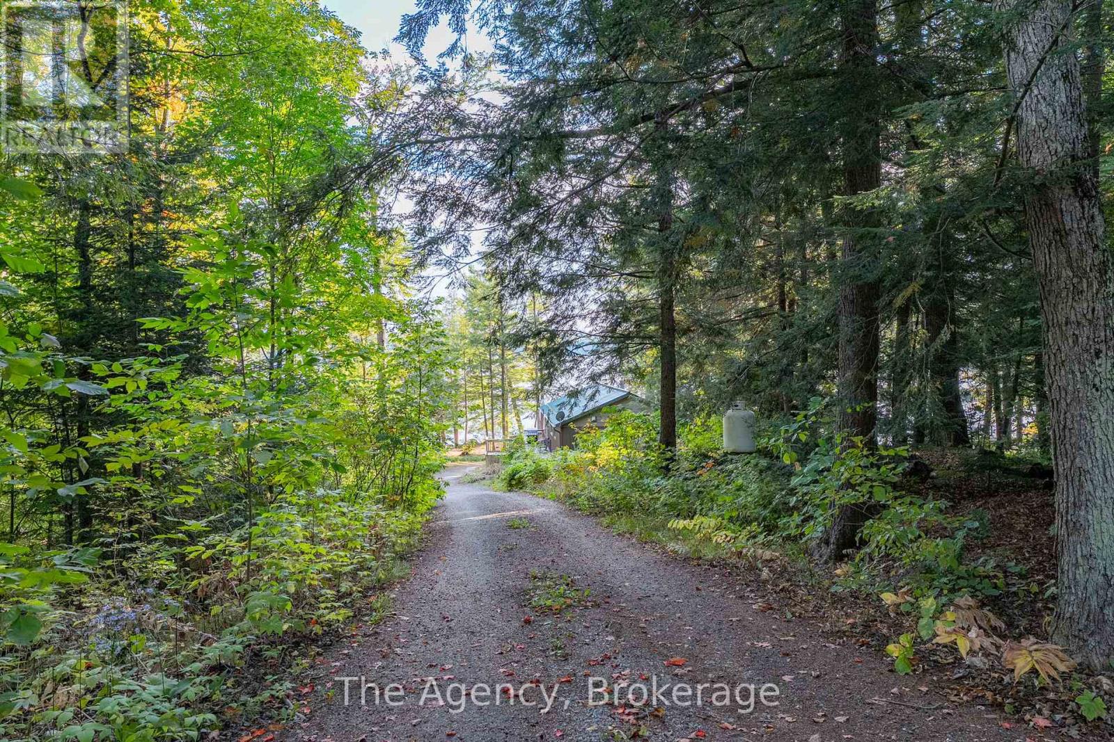 1032 Lakeshore Drive S, Bracebridge, Ontario  P1L 1X3 - Photo 45 - X12410008