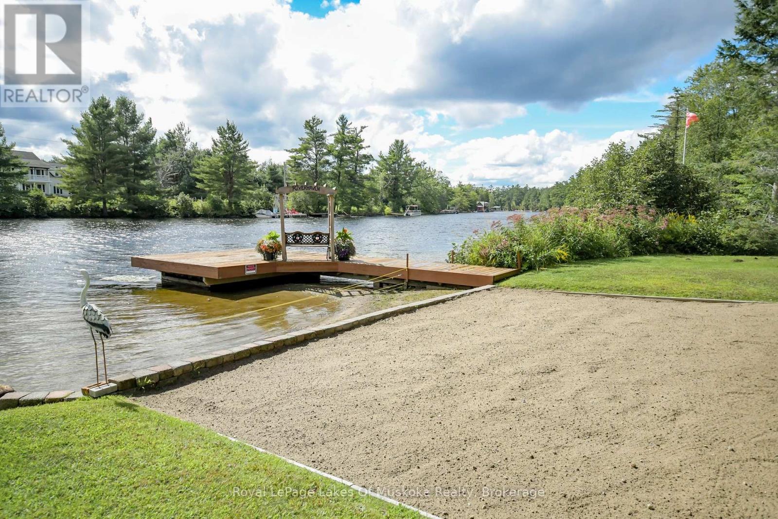 2 Leslie Drive W, Bracebridge, Ontario  P1L 1W8 - Photo 14 - X12410198