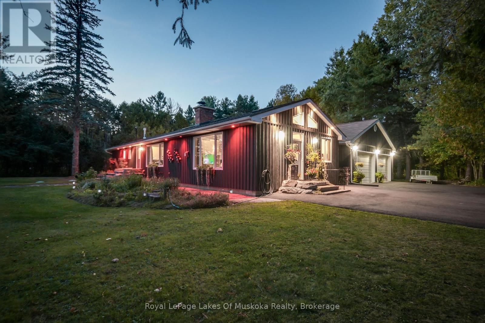 2 Leslie Drive W, Bracebridge, Ontario  P1L 1W8 - Photo 43 - X12410198