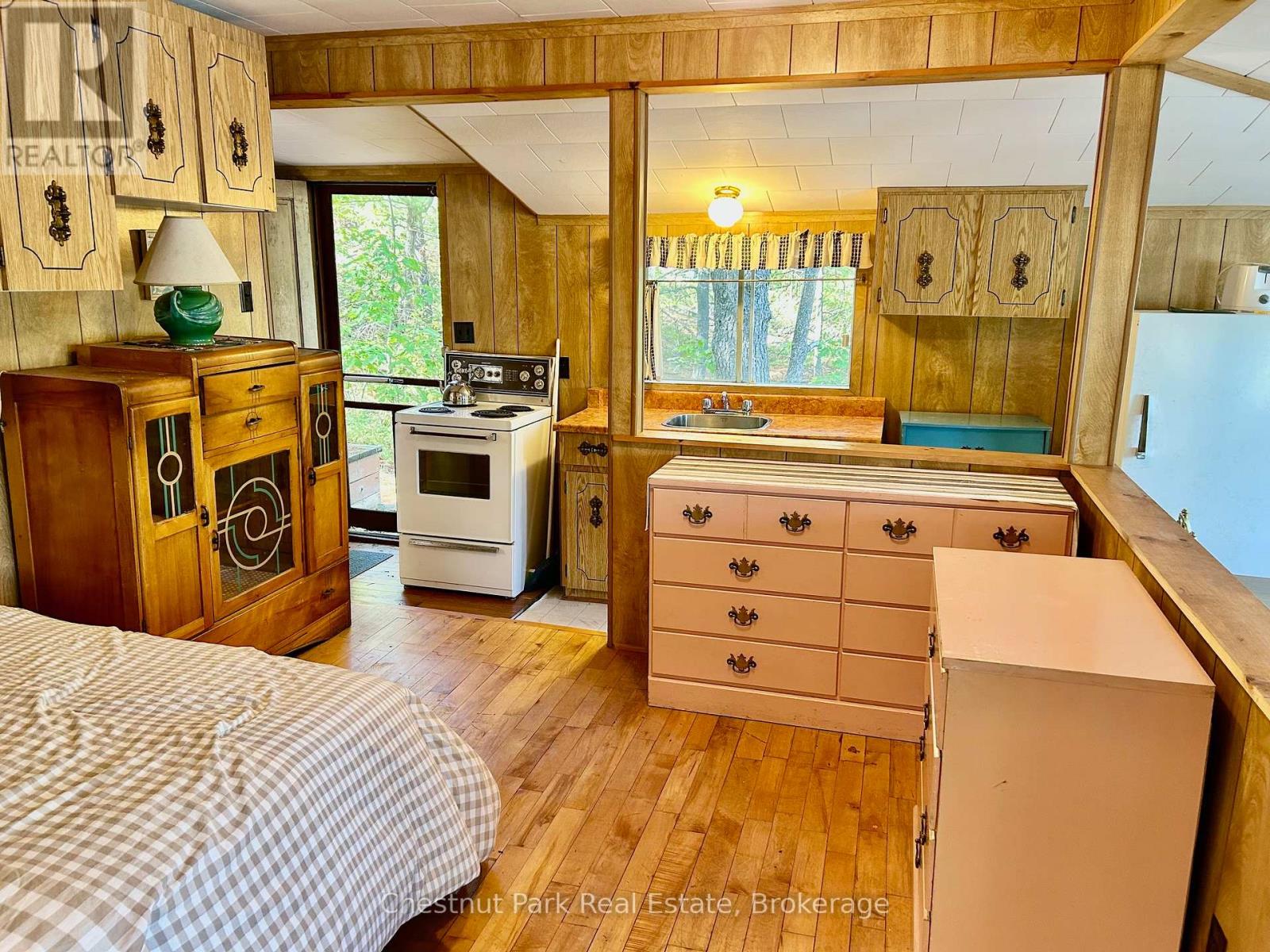 1 & 2 -1051 Wigwam Lodge Road, Gravenhurst, Ontario  P0E 1G0 - Photo 45 - X12410239