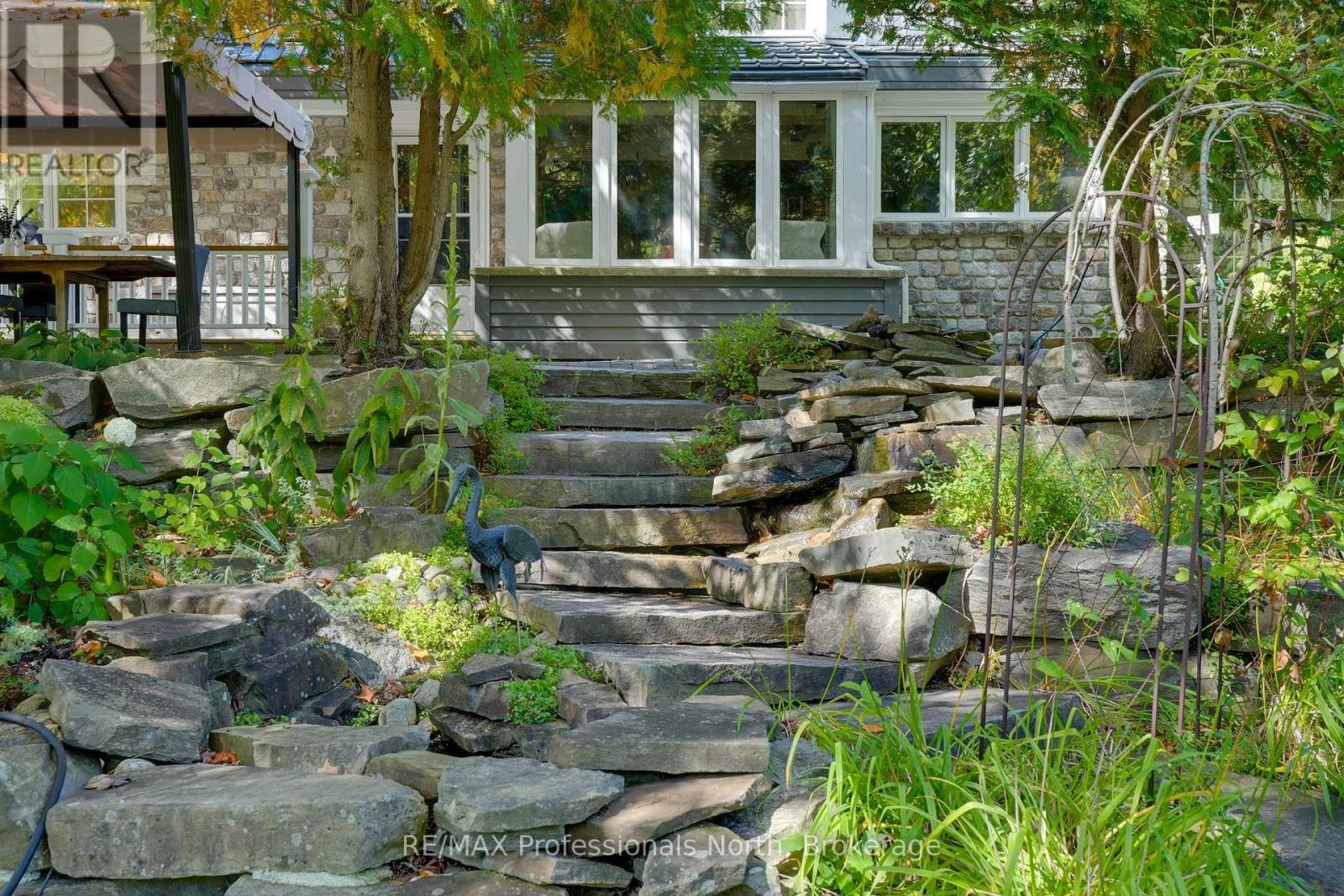 35 Church Street, Huntsville, Ontario  P1H 1G8 - Photo 35 - X12411599