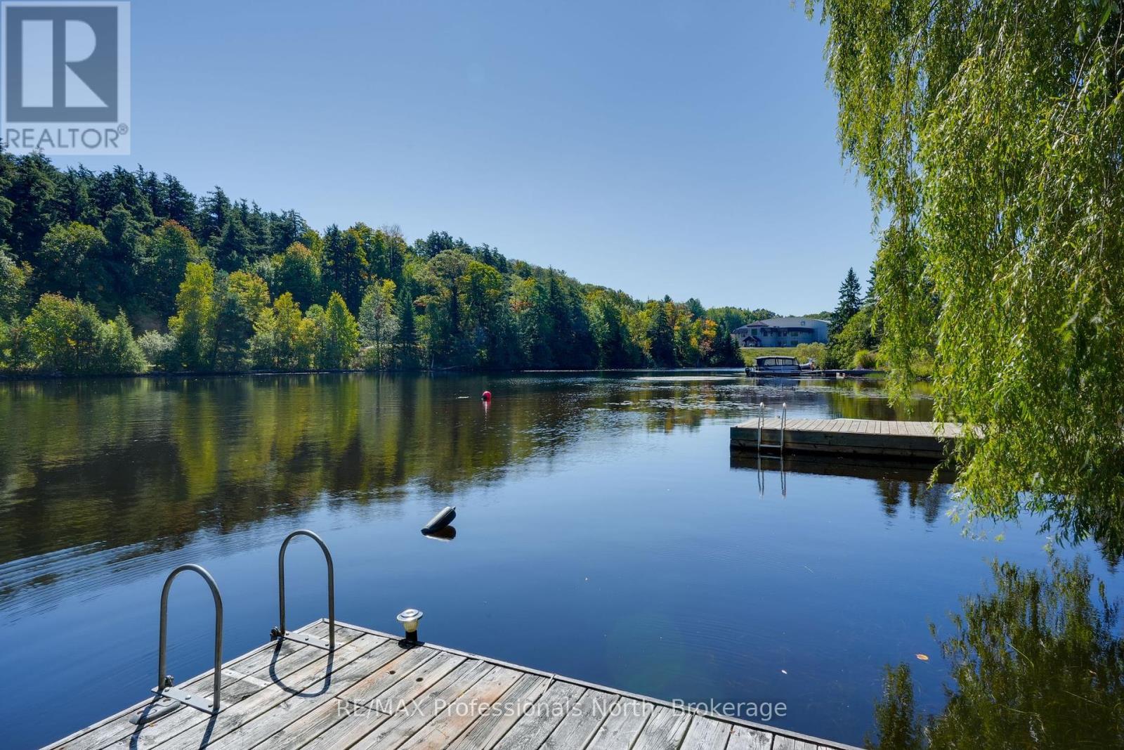 35 Church Street, Huntsville, Ontario  P1H 1G8 - Photo 5 - X12411599