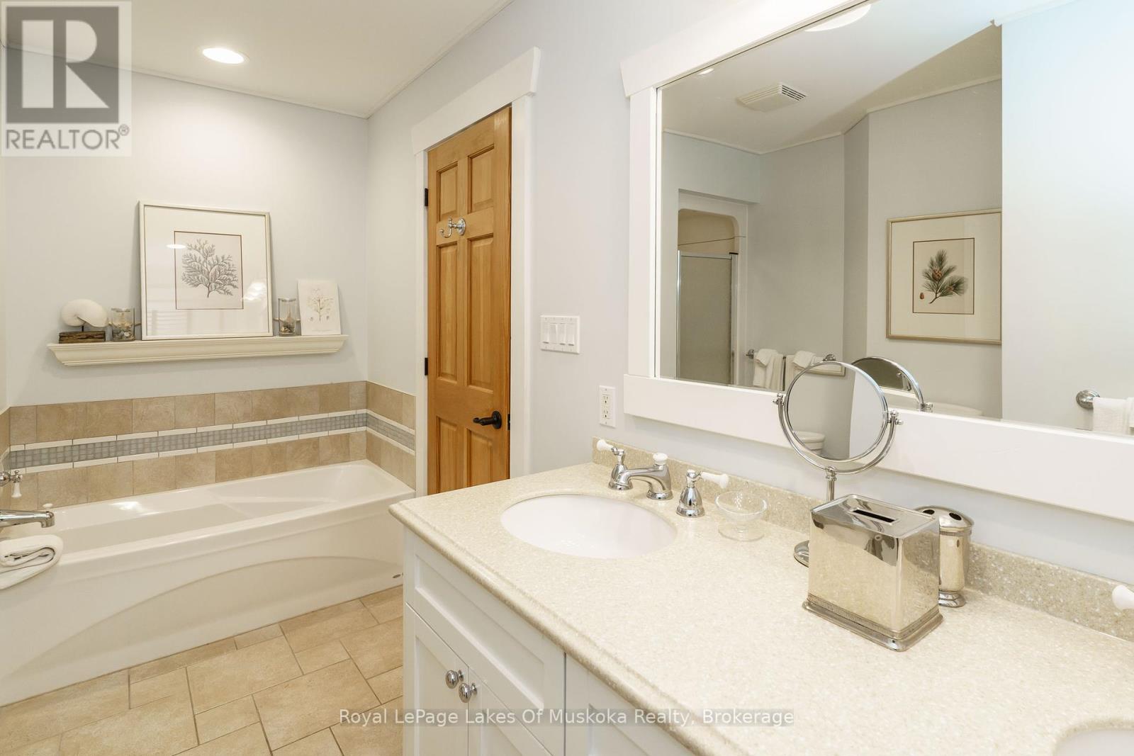 Villa 1  Week 9 - 1020 Birch Glen Road, Lake Of Bays, Ontario  P0B 1A0 - Photo 31 - X12411608