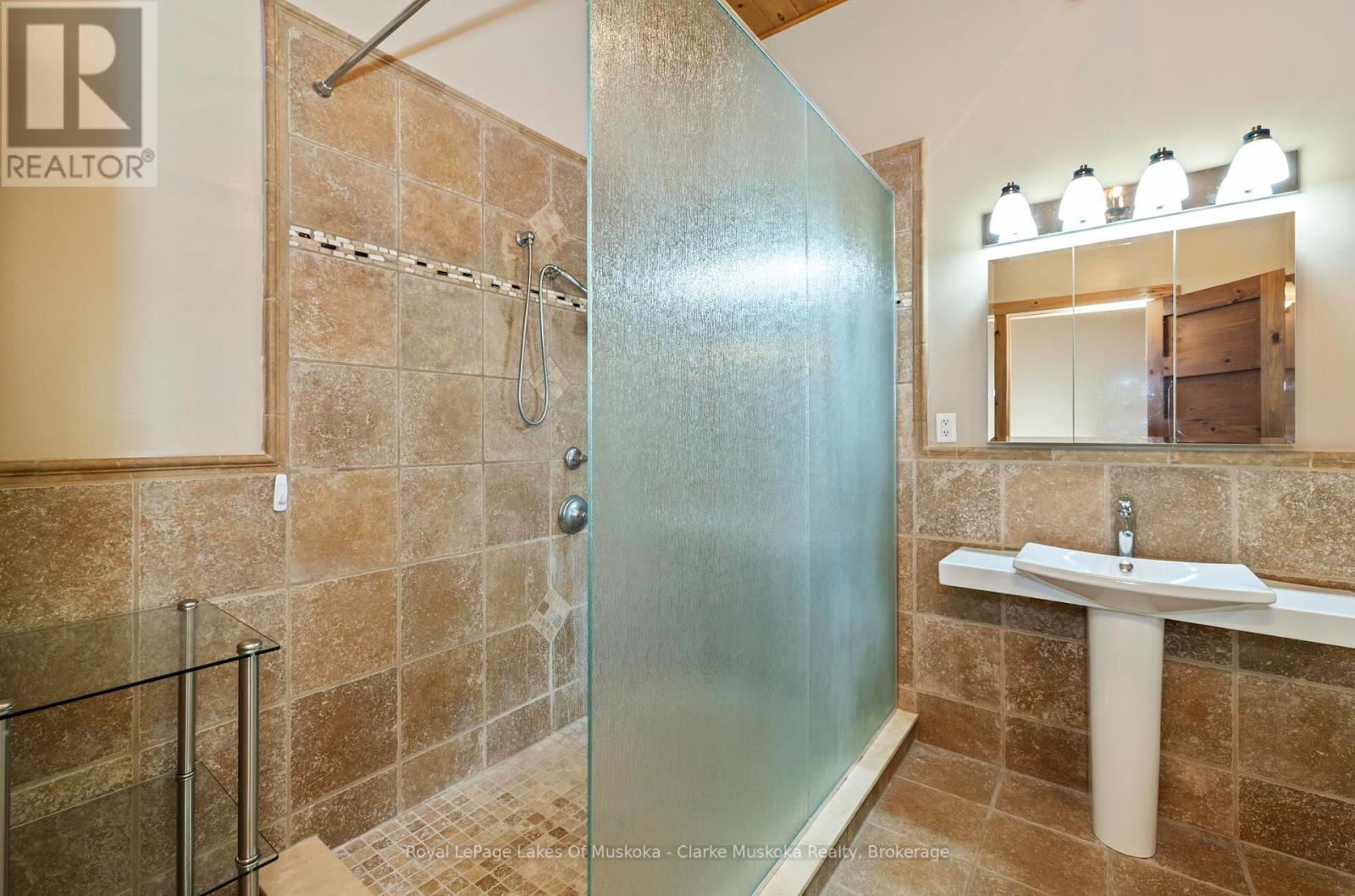 1064 Road 3200, Gravenhurst, Ontario  P1P 1R2 - Photo 21 - X12413296