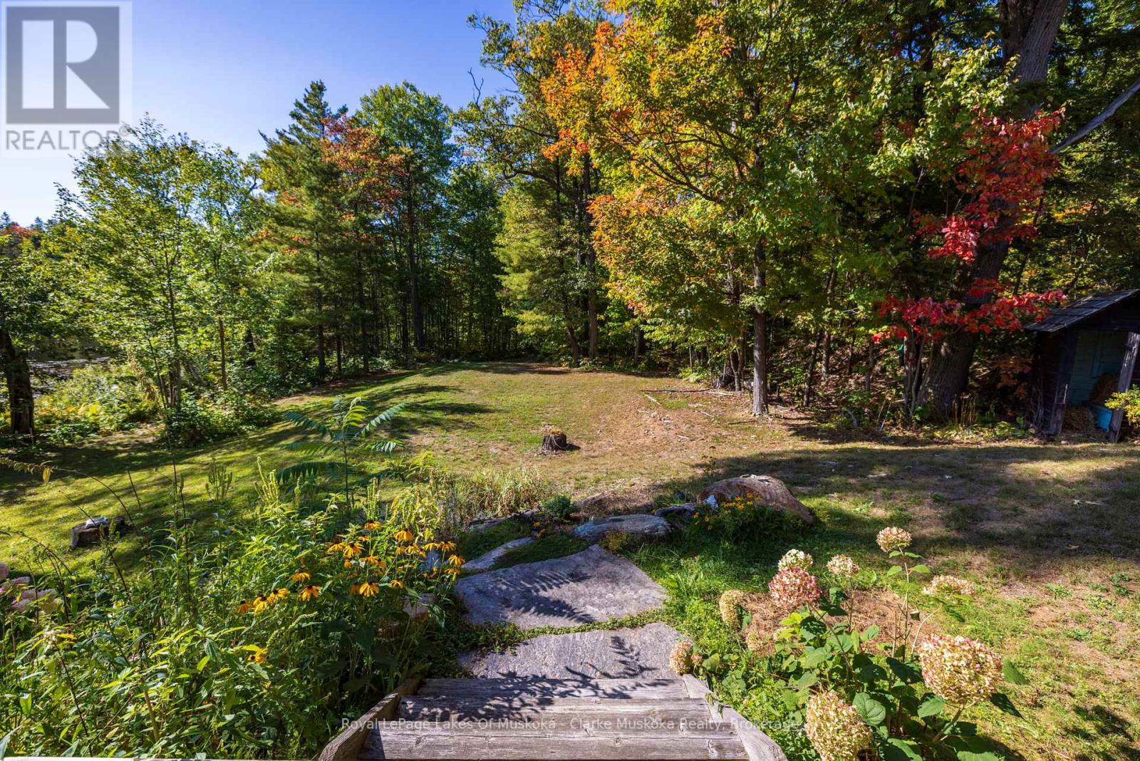 1064 Road 3200 & 0 Parkers Point Road, Gravenhurst, Ontario  P1P 1R2 - Photo 31 - X12413316