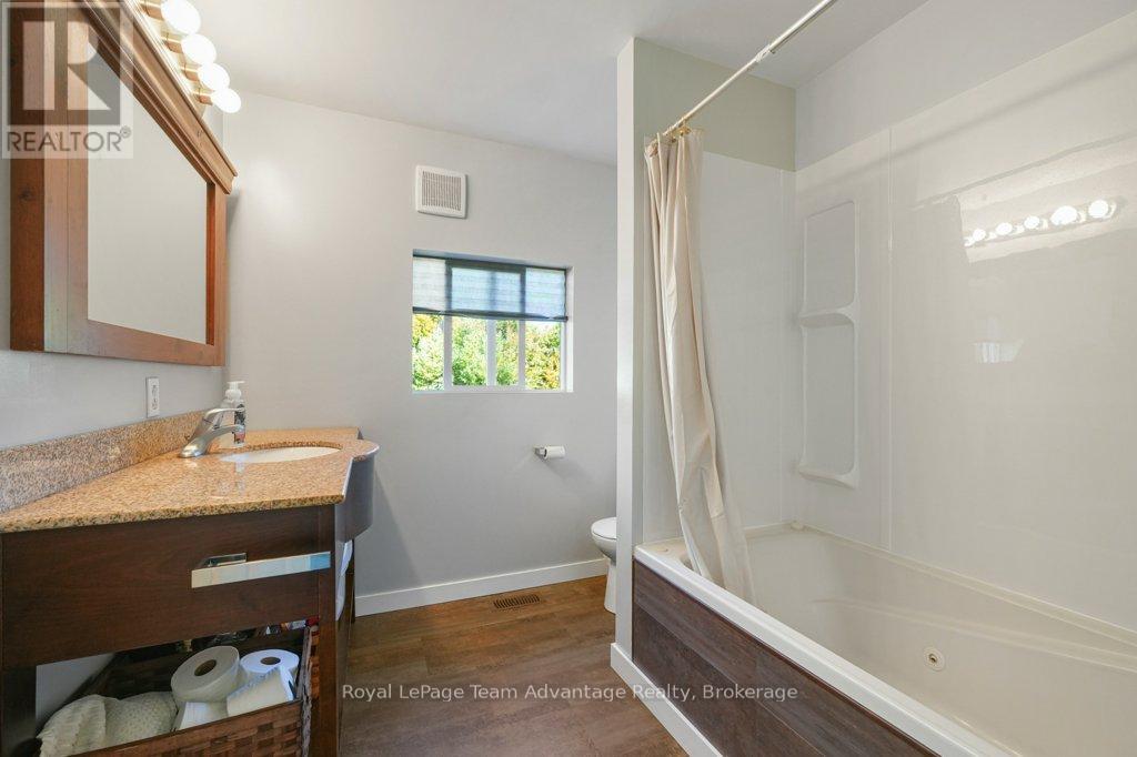 18 Horseshoe Lake Road, Seguin, Ontario  P2A 2W8 - Photo 17 - X12413327