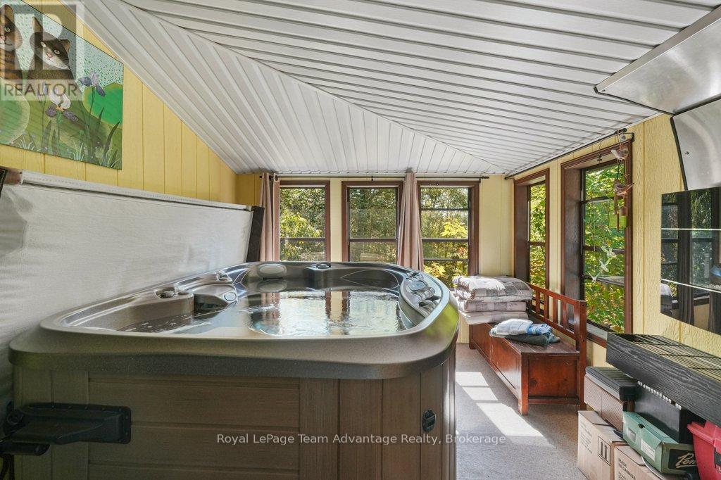 18 Horseshoe Lake Road, Seguin, Ontario  P2A 2W8 - Photo 19 - X12413327