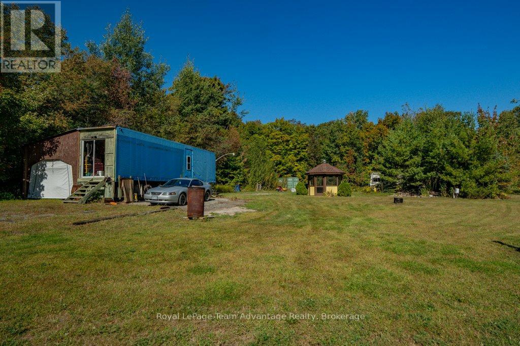 18 Horseshoe Lake Road, Seguin, Ontario  P2A 2W8 - Photo 30 - X12413327