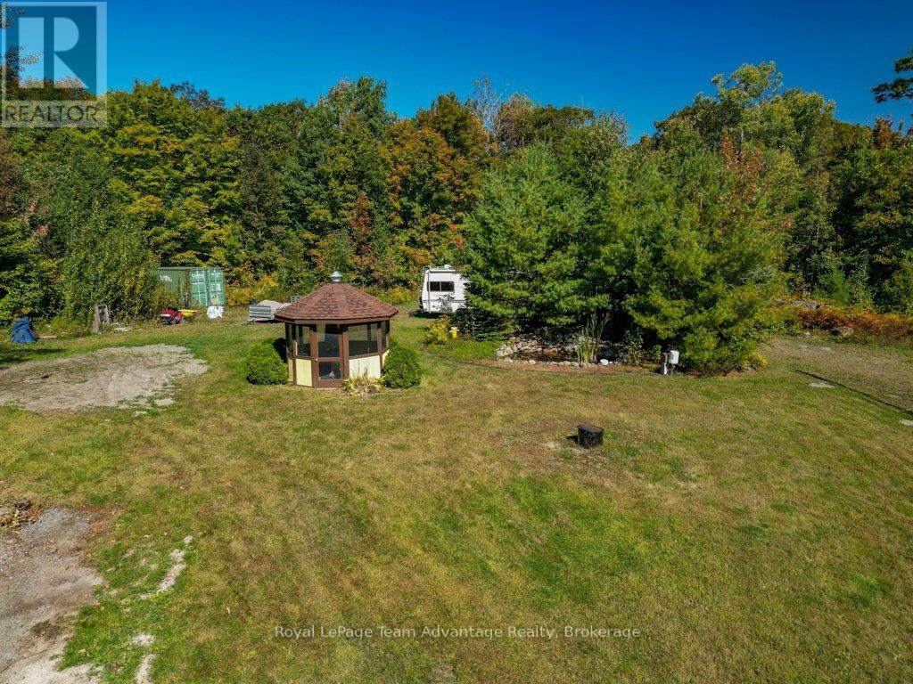 18 Horseshoe Lake Road, Seguin, Ontario  P2A 2W8 - Photo 32 - X12413327