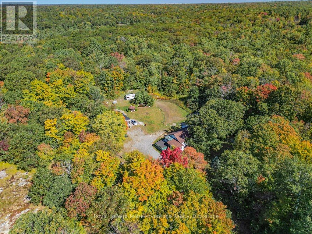 18 Horseshoe Lake Road, Seguin, Ontario  P2A 2W8 - Photo 36 - X12413327