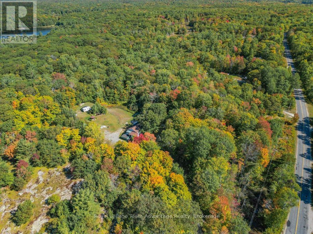 18 Horseshoe Lake Road, Seguin, Ontario  P2A 2W8 - Photo 37 - X12413327