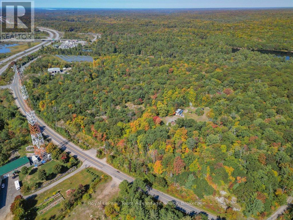 18 Horseshoe Lake Road, Seguin, Ontario  P2A 2W8 - Photo 38 - X12413327