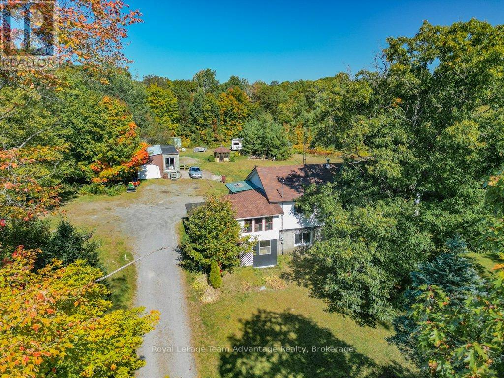 18 Horseshoe Lake Road, Seguin, Ontario  P2A 2W8 - Photo 4 - X12413327