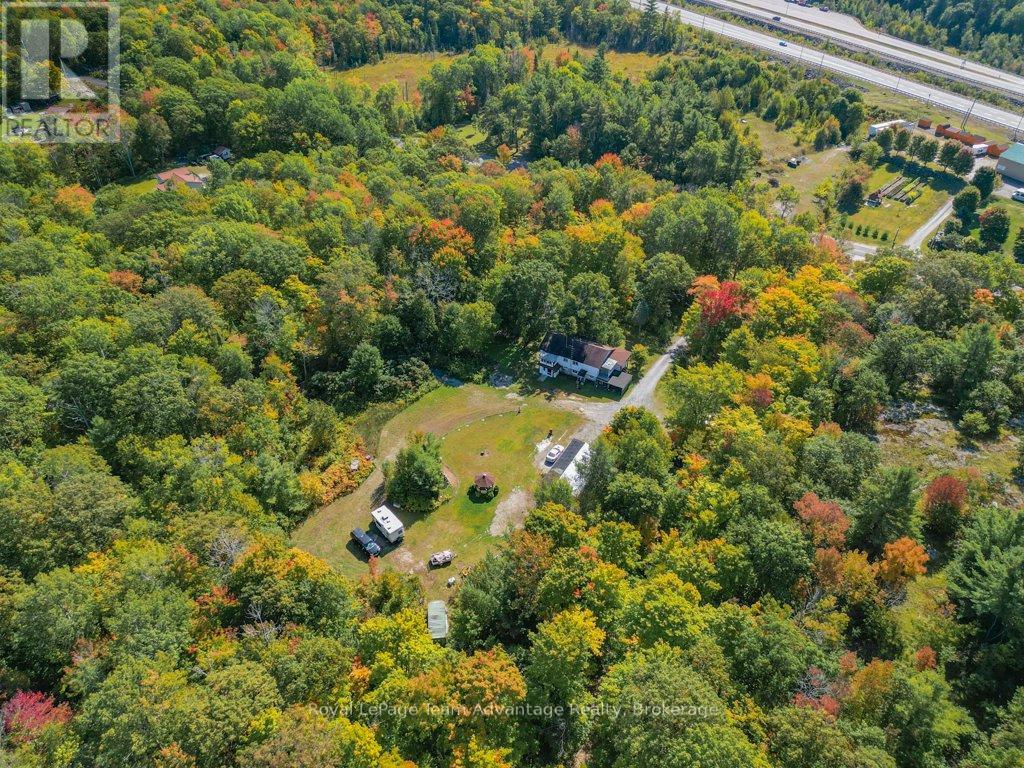 18 Horseshoe Lake Road, Seguin, Ontario  P2A 2W8 - Photo 44 - X12413327